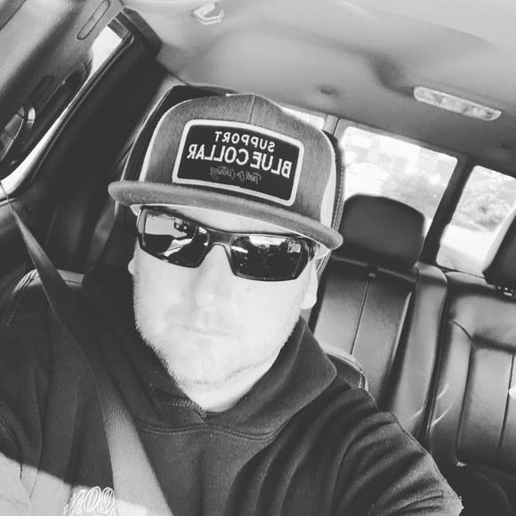 Meet your Posher, Jeffrey - Picture 1 of 1